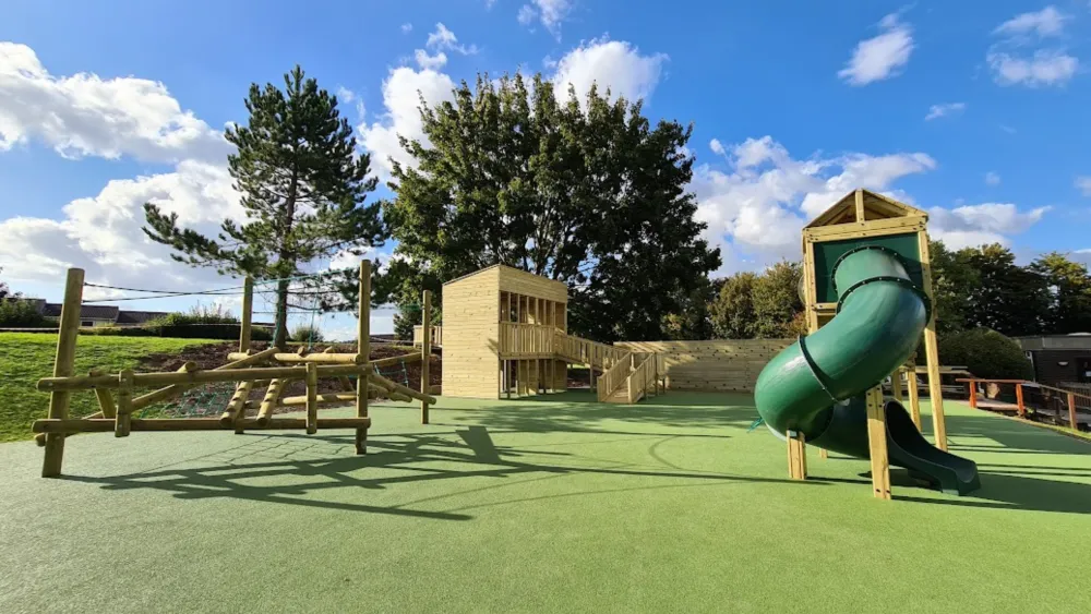 Wilton CE Primary School Playground image